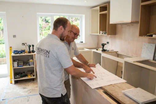 Howdens vs. Wren Kitchens: an honest installer’s comparison for buyers in Surrey
